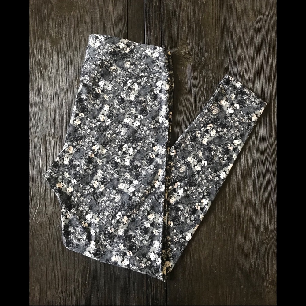 LuLaRoe TC Black White Gray Leggings